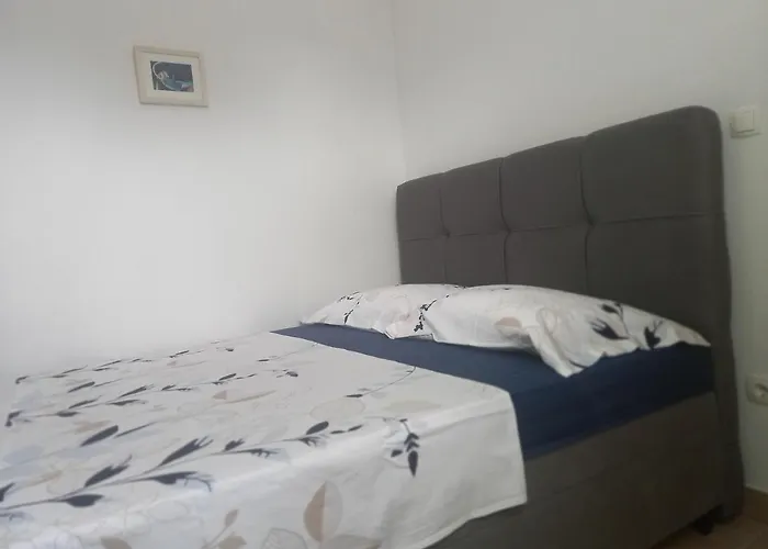 Lavanda Apartman *